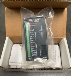Dakota Digital SGI-100BT: Universal Speedometer and Tachometer Interface